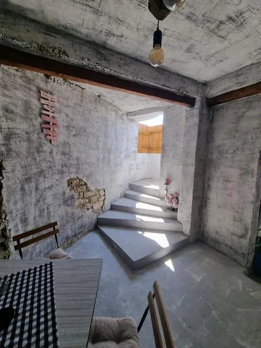 Ferienhaus Vila Kyra Rtina